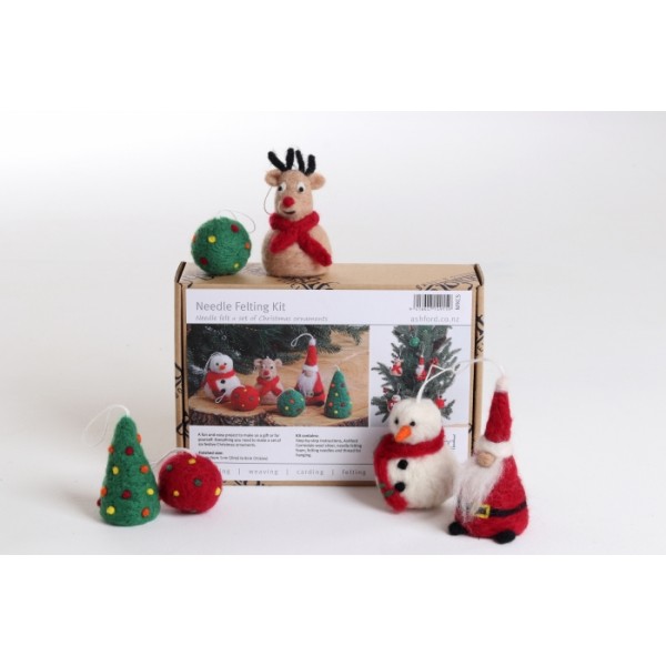 Ashford Needle Felting Kit Christmas Special (incl. instructions, two felting needles, fibre, needle felting foam) 